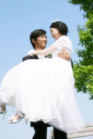 贅沢な選択肢！華やかなブランドジュエリーと永遠の輝き、結婚指輪の魅力を徹底解説