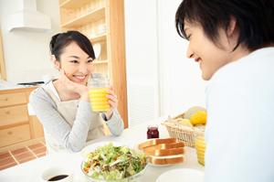 女性の品格を引き上げるドレスなら
